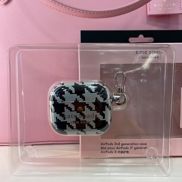 Kate  Spade AirPods Pro Gen 3 Case Boxed K8148 - Picture 5 of 16
